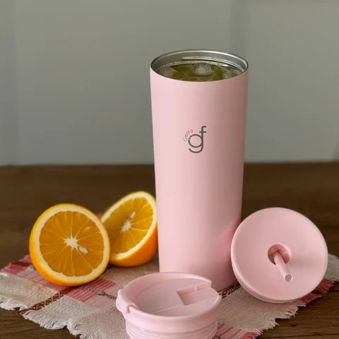Vaso térmico Stanley rosa 887 ml (producto de muestra)